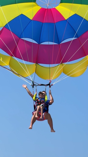 Parasailing double